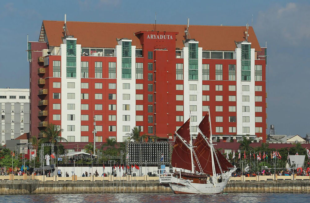 Aryaduta Makassar Exterior photo